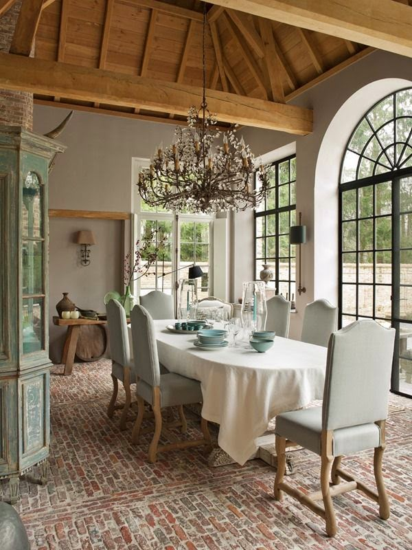 Embracing Rustic Glam: A Luxurious Twist
on Country Style Decor