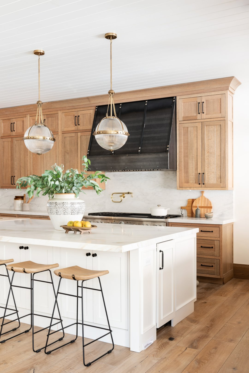 Why should i use solid wood kitchen
cabinets?