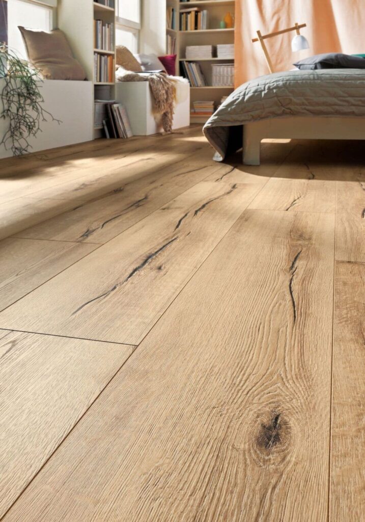 1702418058_modern-laminate-flooring.jpg