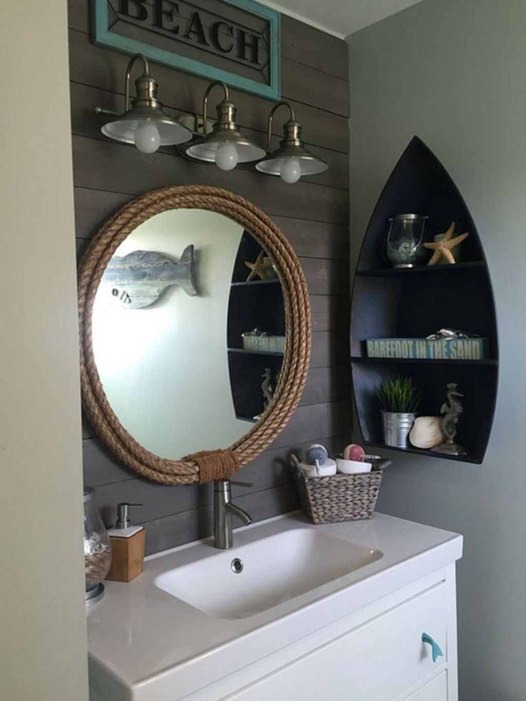 Things to know about the nautical
bathroom decor