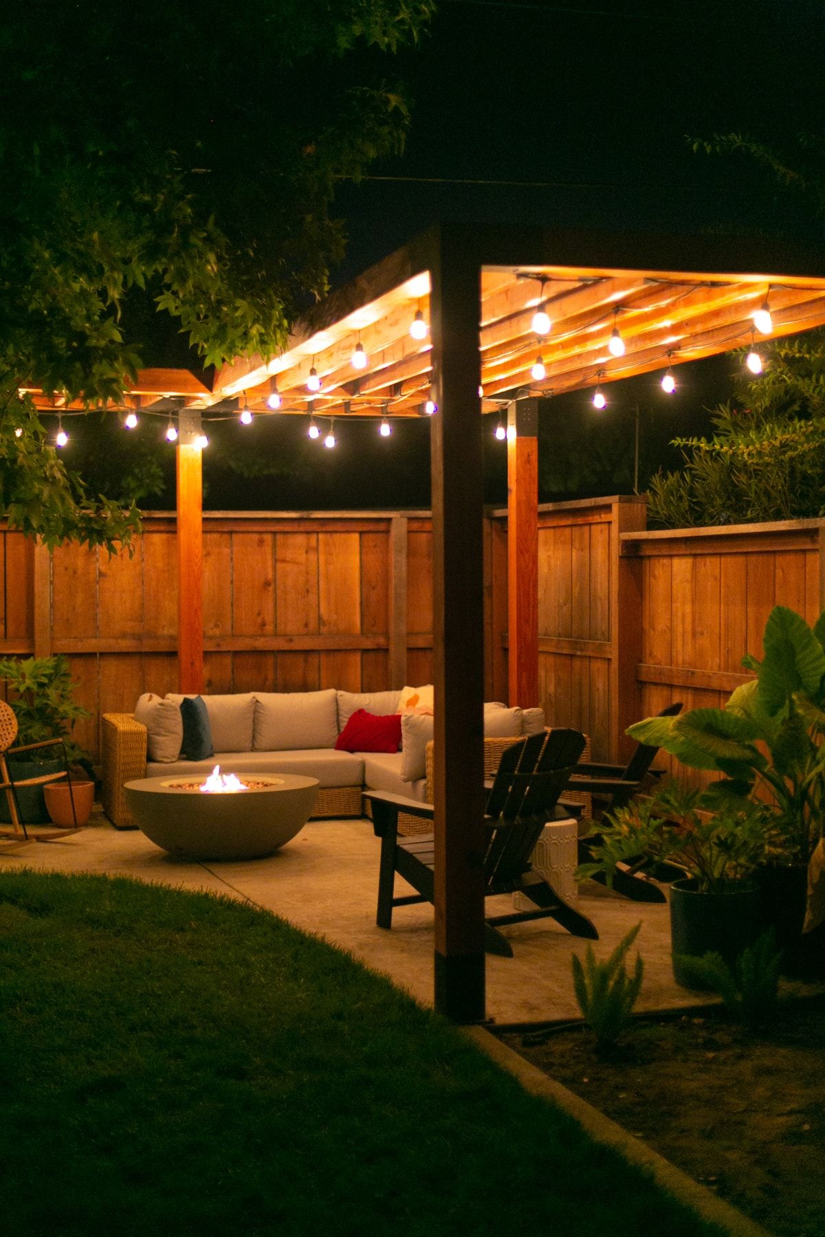 Contemporary Pergola Design: A Stylish
Addition to Your Outdoor Space