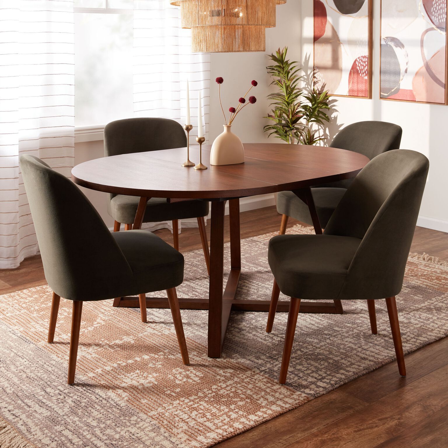 Enhance your kitchen with some round
dining room tables