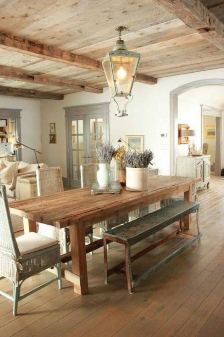 A guide to buying rustic dining tables