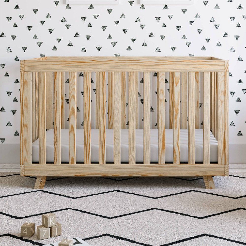 Creative Ways to Customize Your Crib into
a Convertible Bed