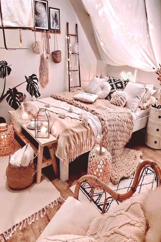 Wonderful ideas for girls bedrooms to
arrive at unique decorations