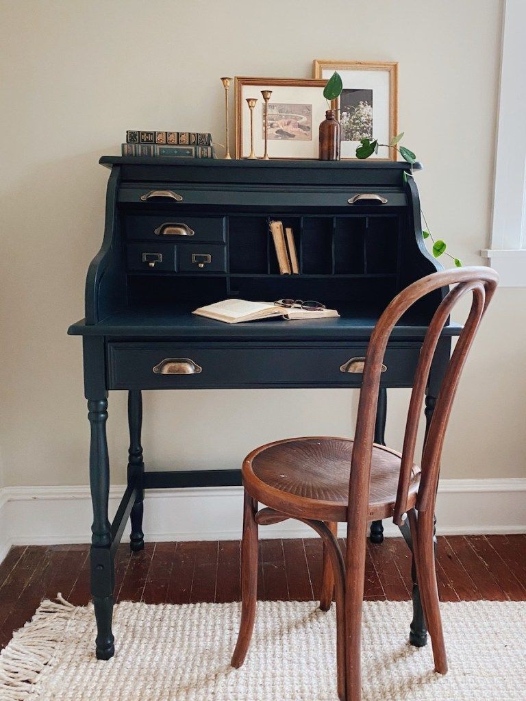 Old is gold – antique desk