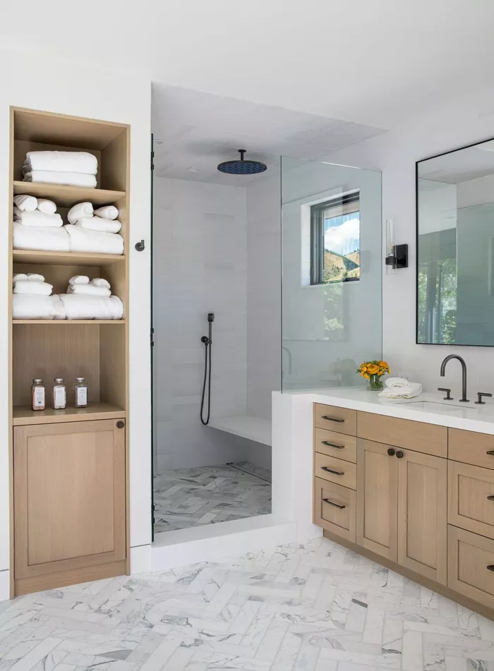 “en suite bathroom” how it gives comfort