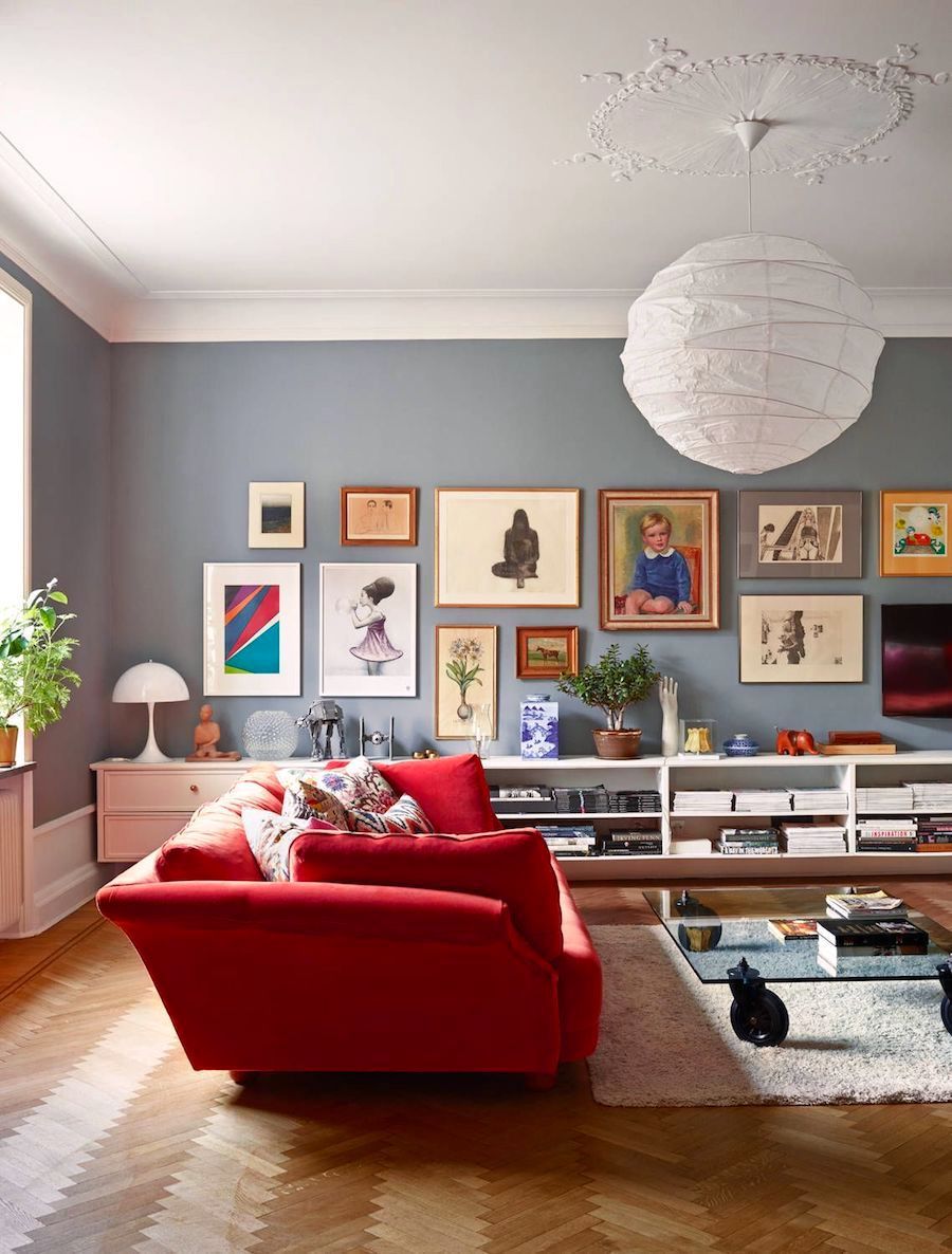 Modern Red Couches: How to Incorporate
Bold Furniture into Your Home