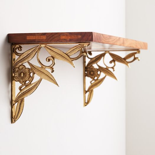 Enhance your house with some amazing and
decorative wall shelves