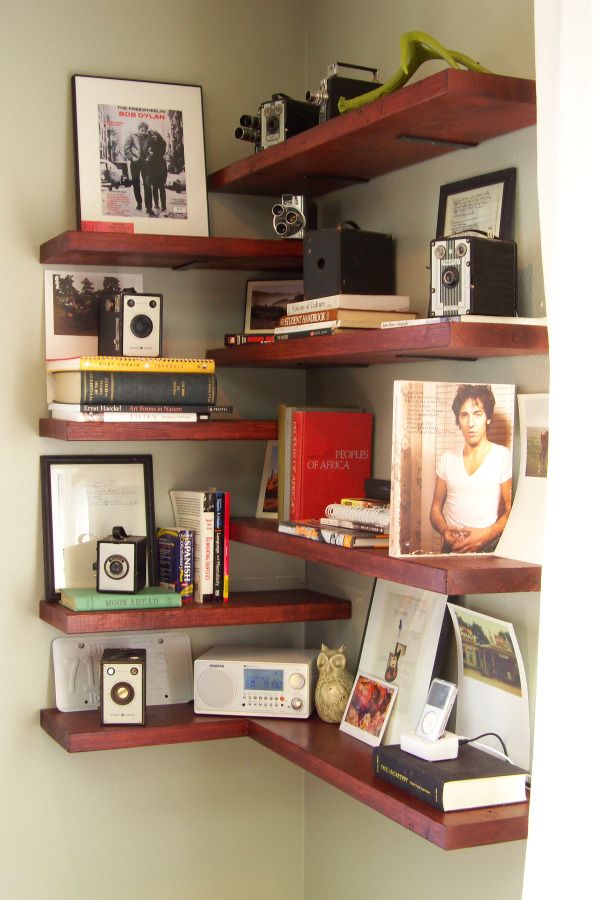 Creative Ways to Use Corner Shelves in
Your Home