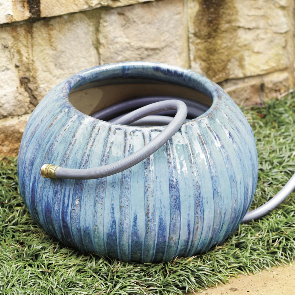 Keep Your Garden Neat and Tidy with a
Garden Hose Holder