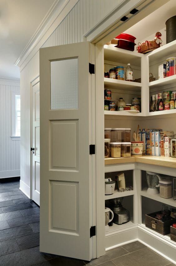 DIY Pantry Makeover: Transforming Your
Space on a Budget