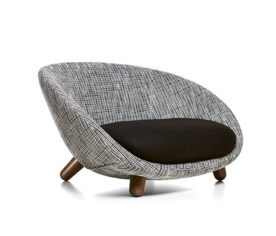 The Perfect Combination of Comfort and
Design: Moooi Love Sofa Review