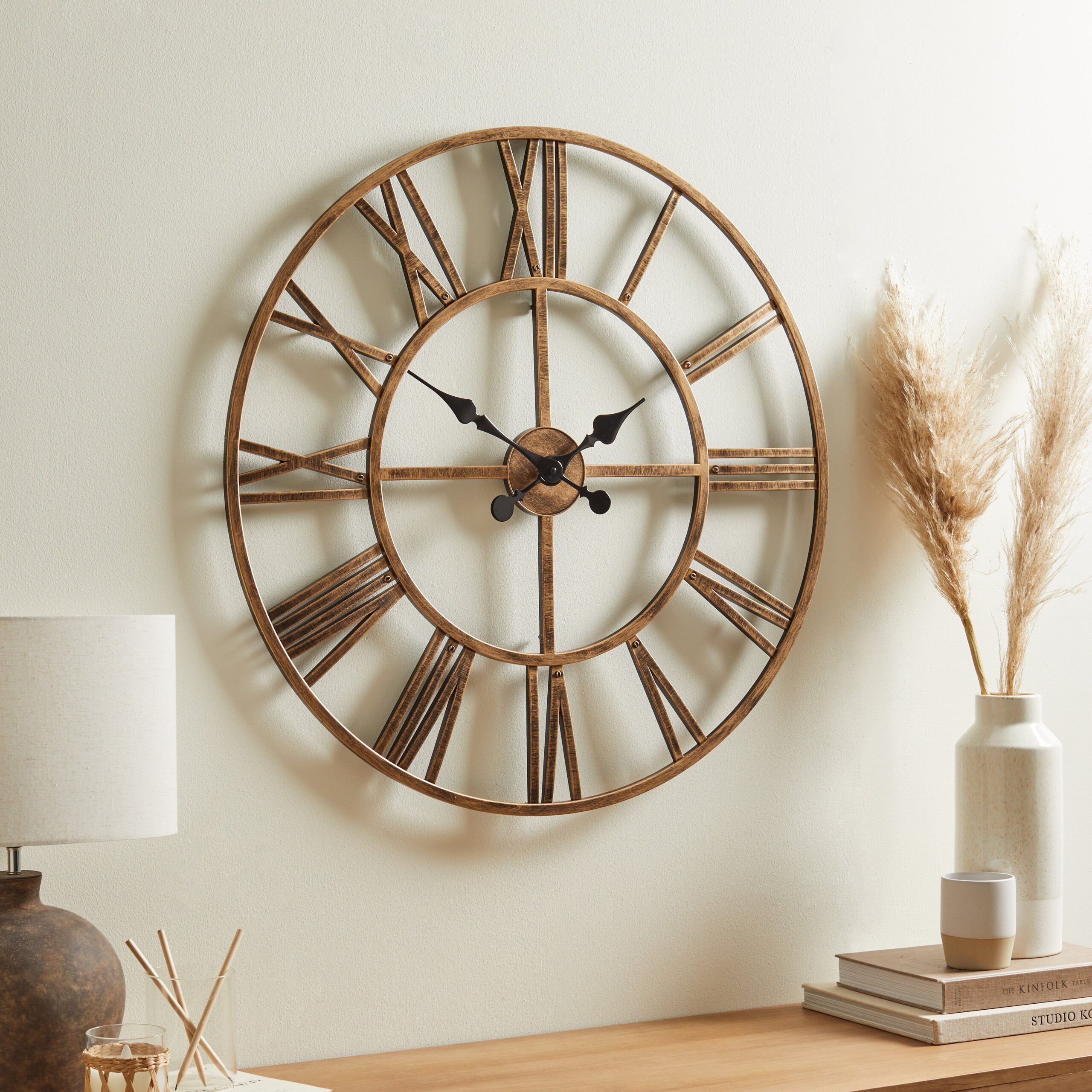 Tick-Tock: Choosing the Right Size and
Style for Your Oversized Wall Clock