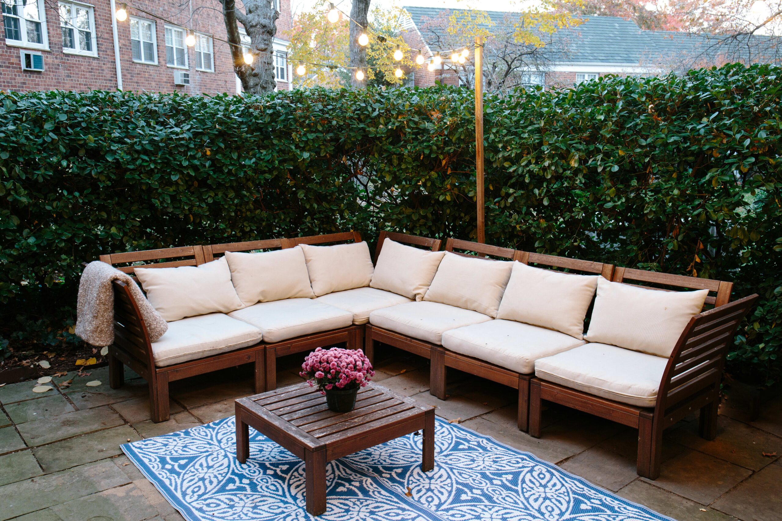 Tips for choosing furniture from a patio
  furniture clearance sale