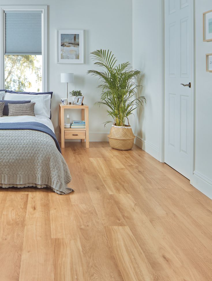 The Durability and Beauty of Real Oak
Flooring