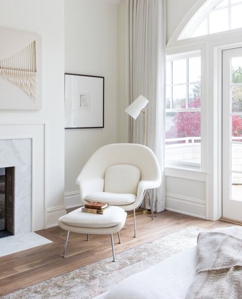 Why the Womb Chair is a Must-Have for
Modern Interiors