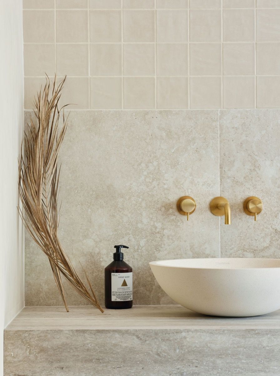 Stylish Bathroom Tile Ideas for a Modern
Look