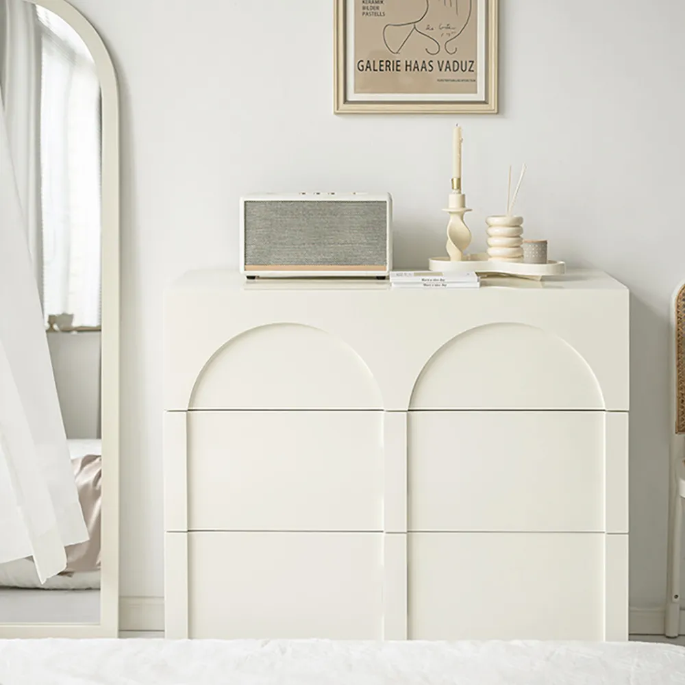 The Ultimate Guide to Choosing a Bedroom
Media Chest