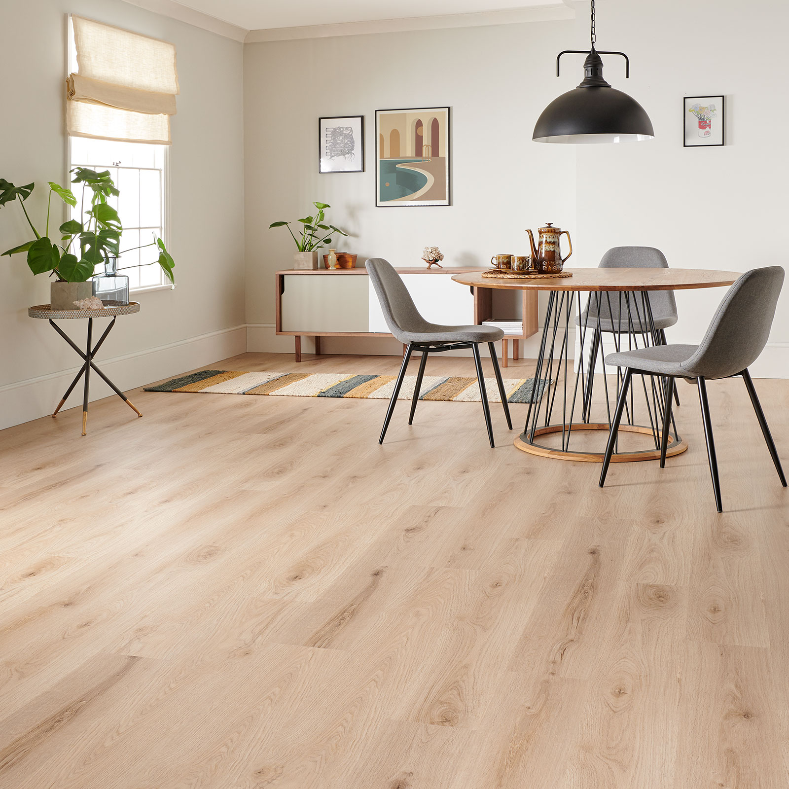 The Benefits of Contemporary Laminate
Wooden Floors: A Stylish and Sustainable Choice