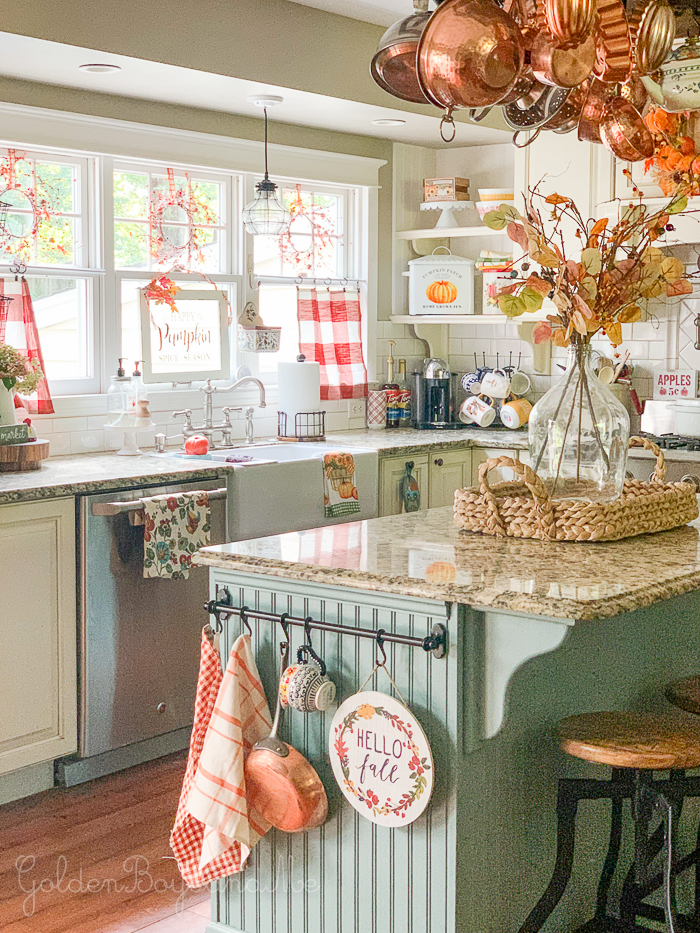 The Charm of Country Kitchens: Rustic
Décor Ideas and Inspiration