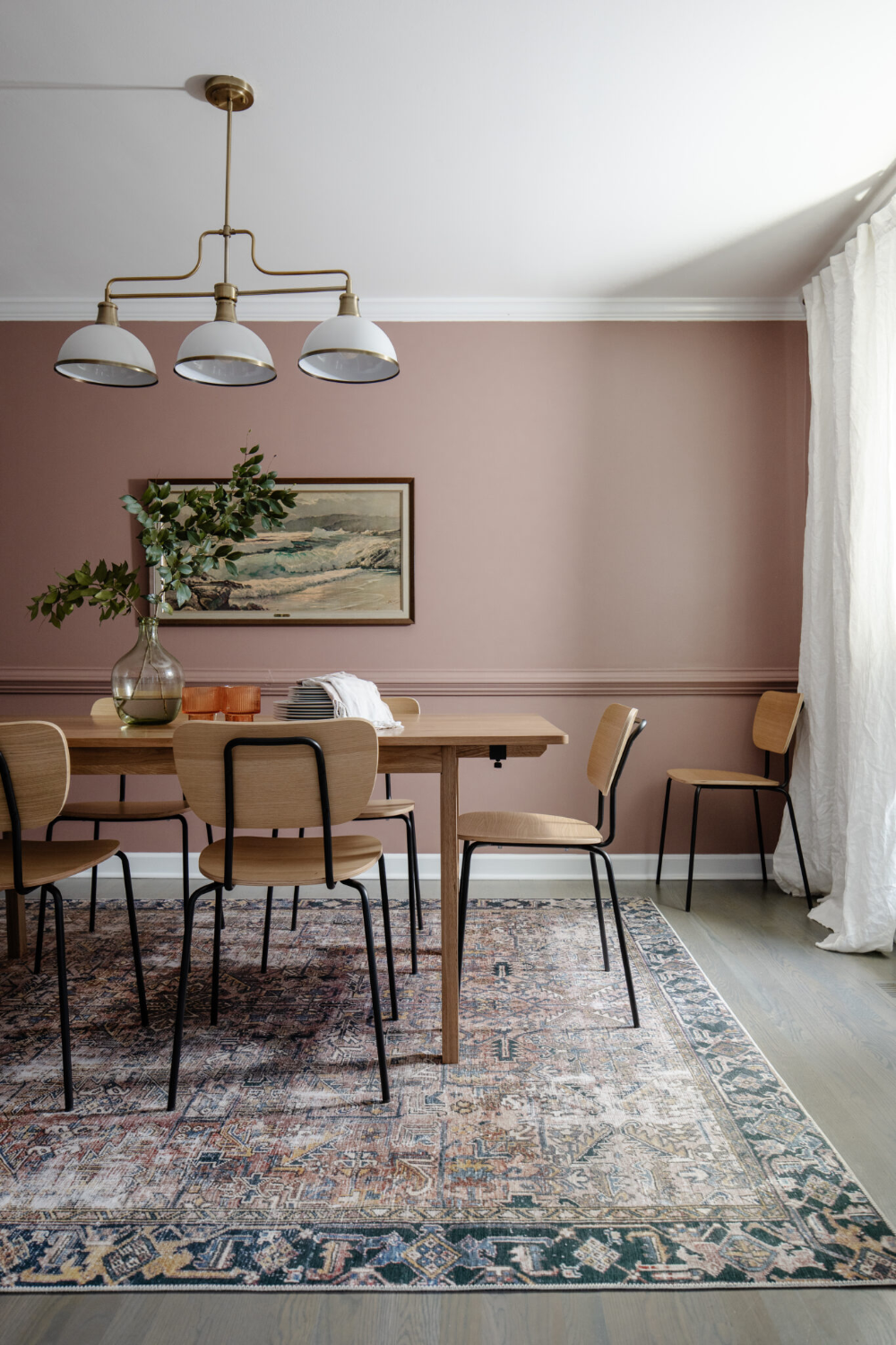 Modern Dining Room Tables That Will
Elevate Your Space