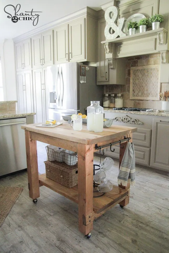 Organizational Tips for Maximizing
Storage with a Kitchen Island Cart