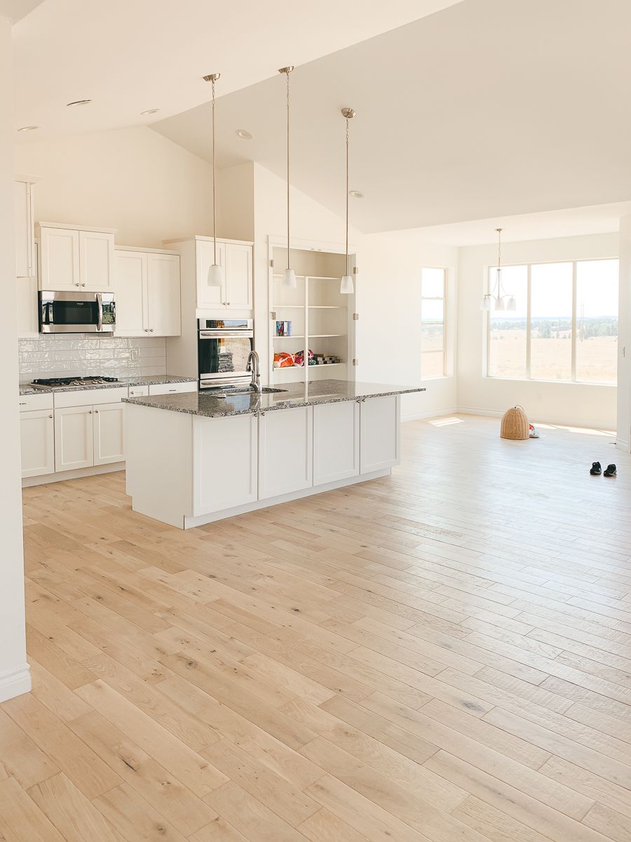 Choosing the Right Finish for Your Maple
Floors