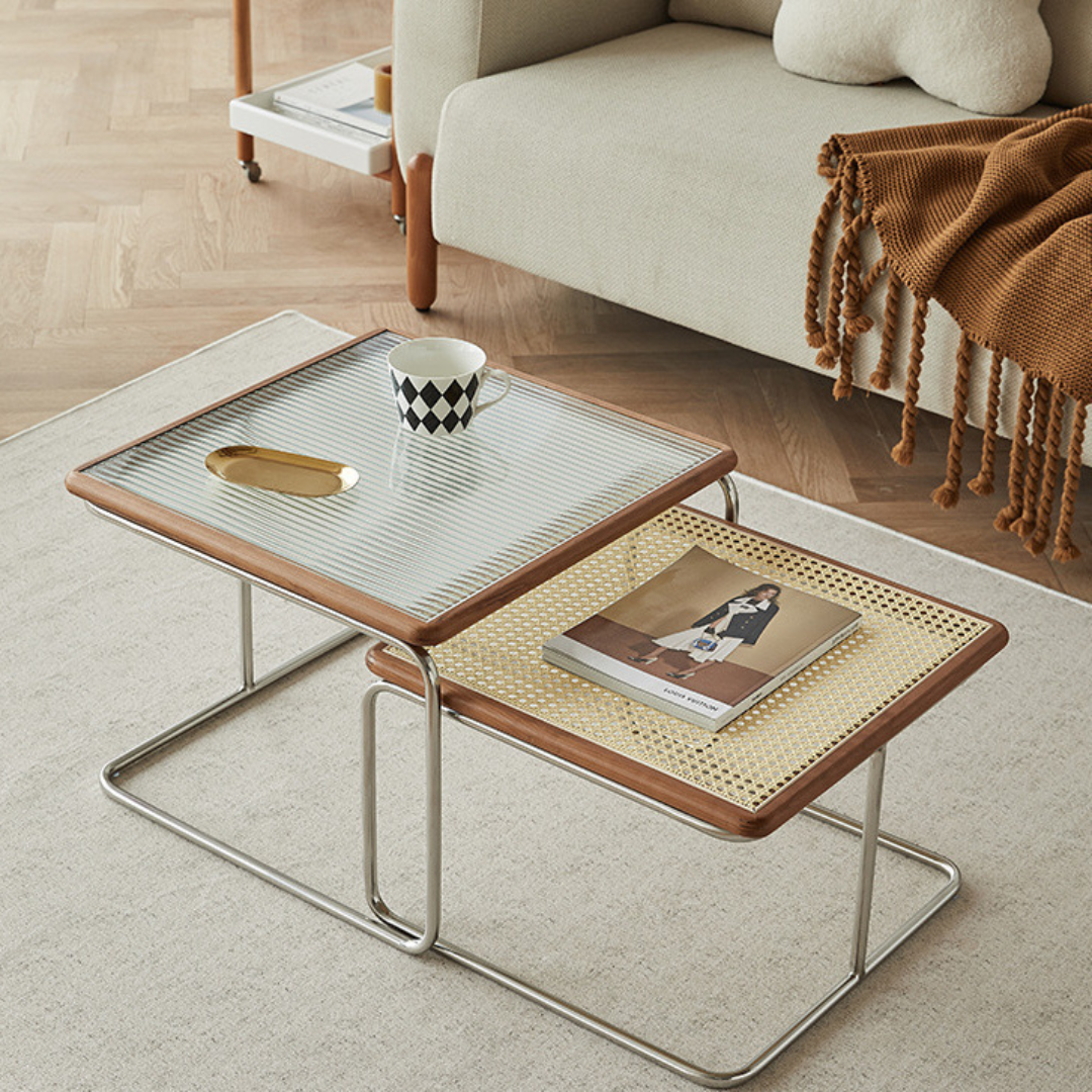 How to Incorporate a Metal Coffee Table
Into Your Home Decor