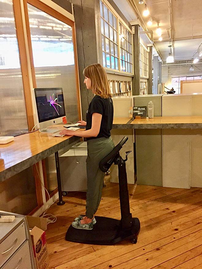 The Benefits of Using a Standing Desk