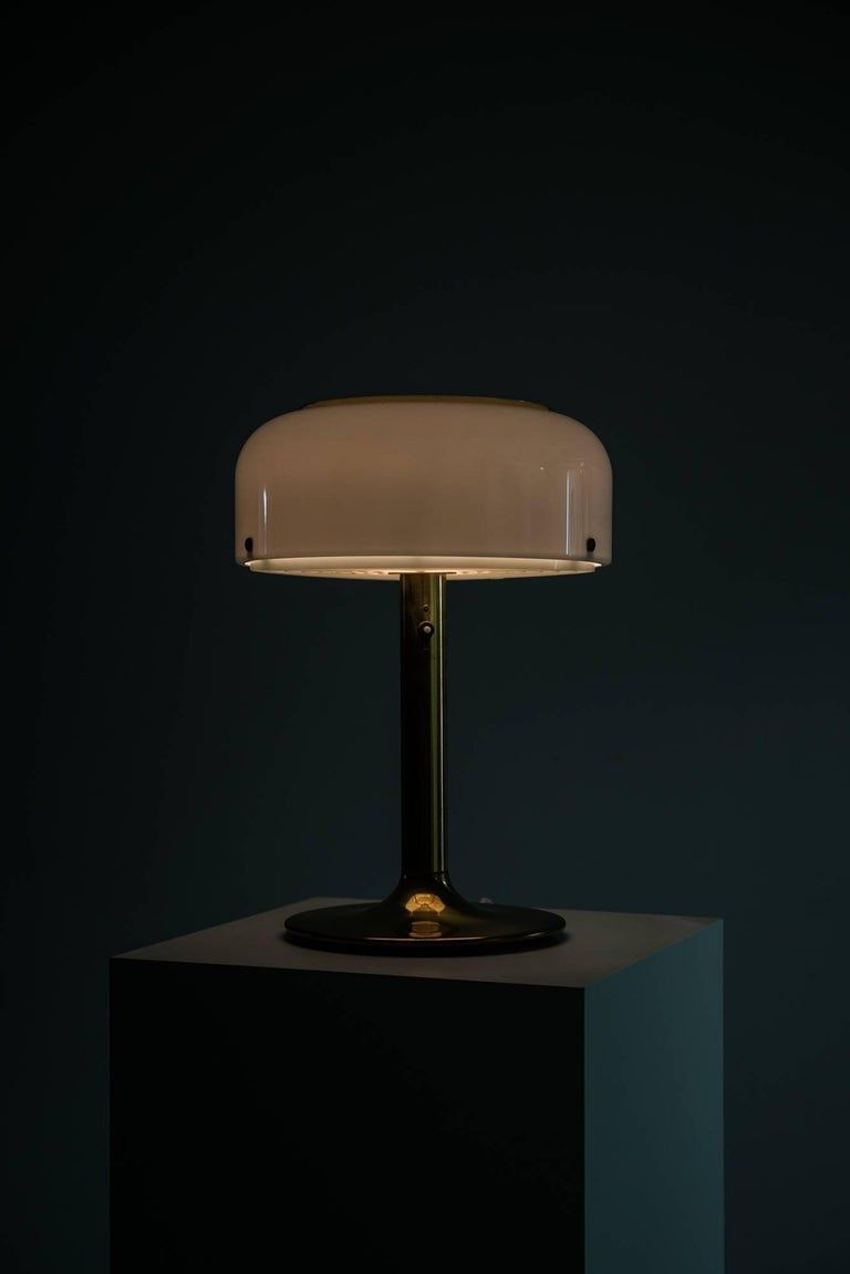 Creative and Stylish Table Lamp Ideas for
Your Home