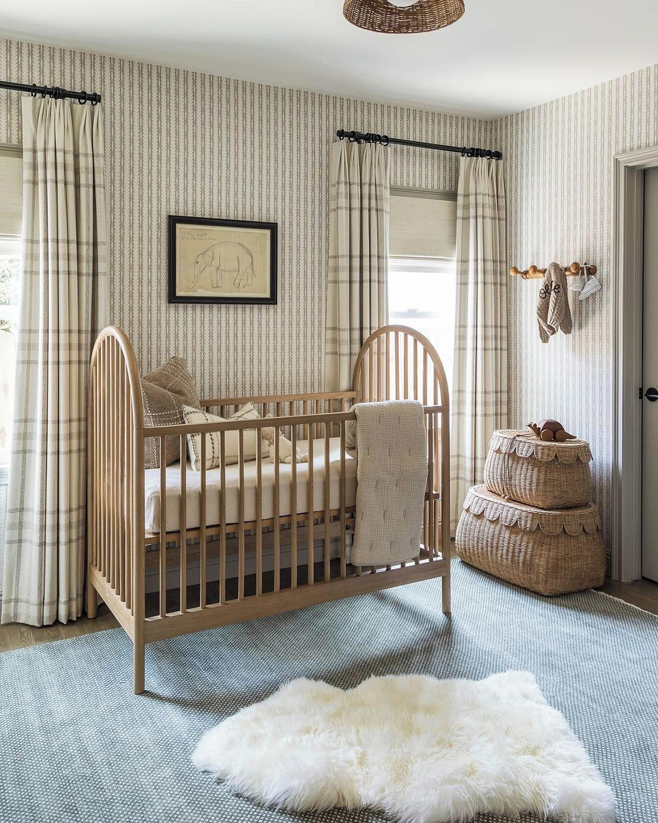 Ideas for your baby room decoration with
  lots of love
