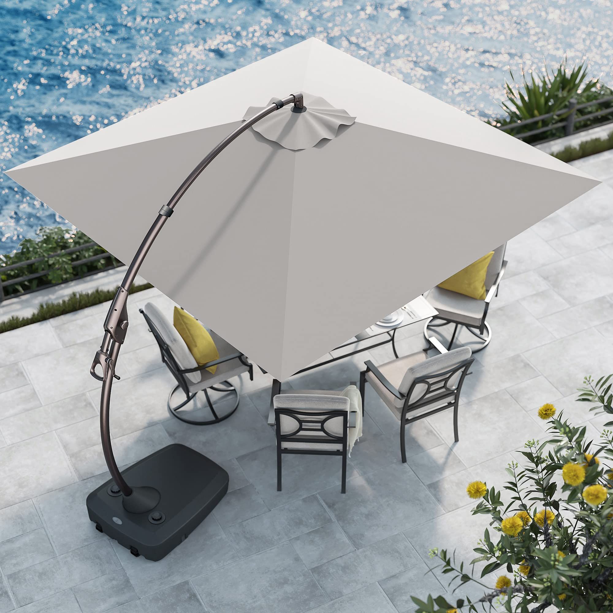 The Benefits of Using a Cantilever
Umbrella for Outdoor Shade