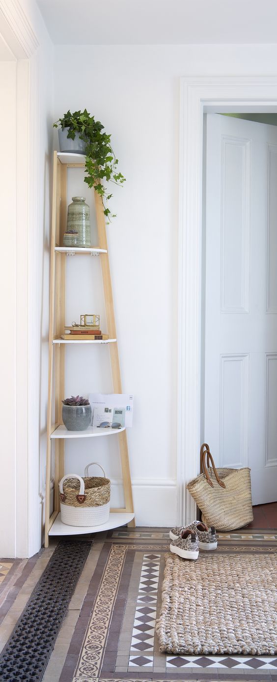 Utilizing Corner Shelves: Creative
Storage Solutions for Small Spaces