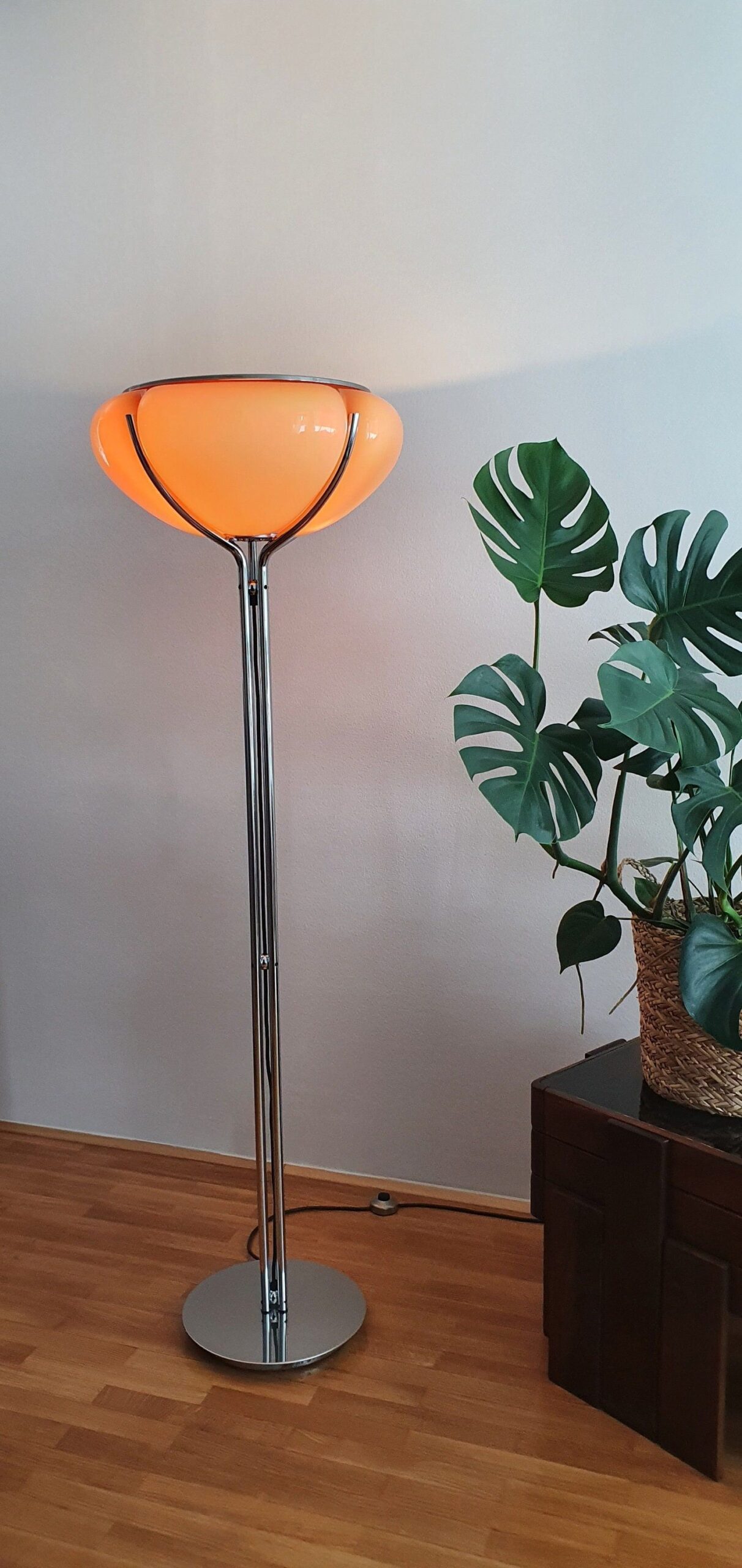 Creative Floor Lamp Ideas to Brighten Up
Your Space