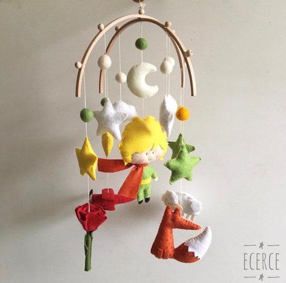 Creative mobiles for visual stimulation in the Nursery Nook