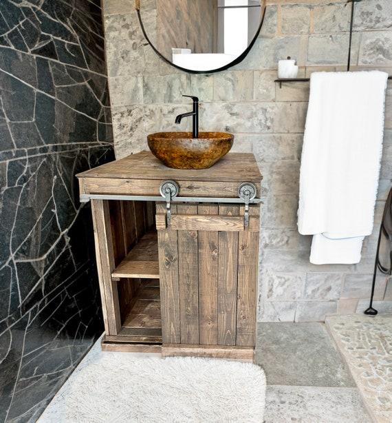 Rustic wooden vanities bring warmth to ⁢farmhouse bathrooms