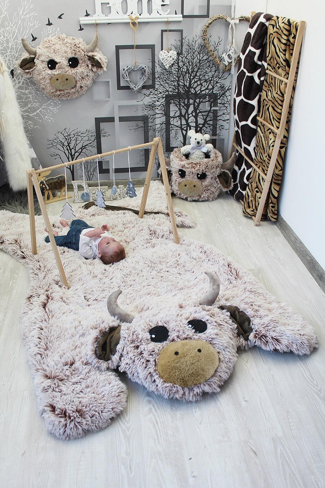 Plush rugs ‍add⁣ warmth⁣ and comfort⁤ to your nursery nook