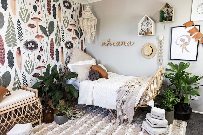 Nature-inspired teen bedroom with earth tones and ‌nature⁤ prints for tranquility