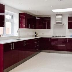 Integrate smart⁢ technology for a modern twist in your Burgundy Kitchen