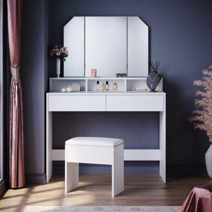 Incorporate a ‌foldable vanity for ‌flexibility ⁤in your small bathroom