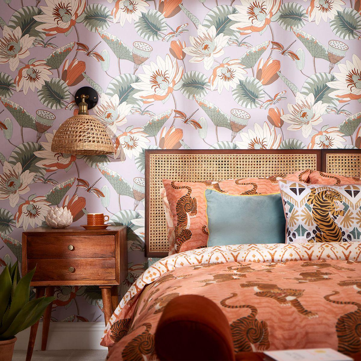 Bedroom Trend: Bold Wallpaper to Make a Statement