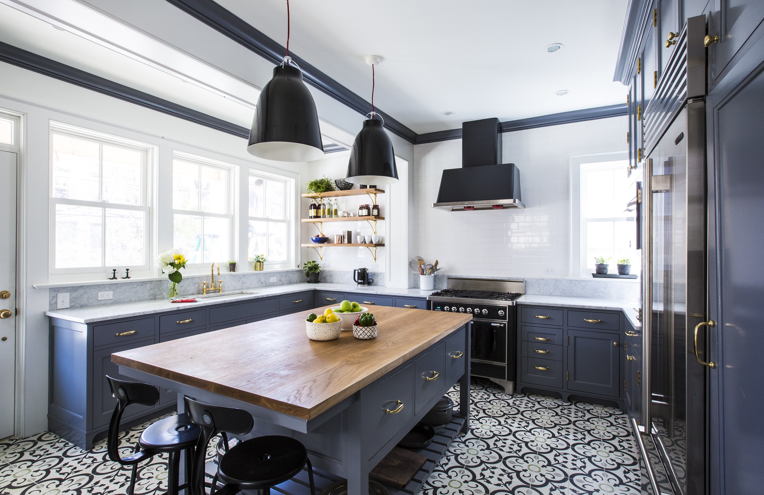 before and after: a white-and-gray kitchen renovation photos |  architectural digest AEFRESF