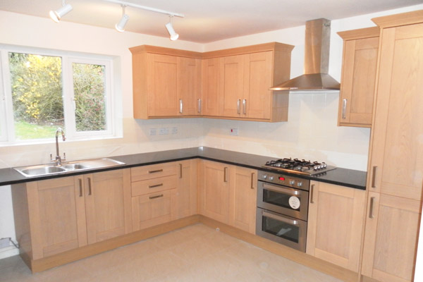 fitted kitchens kitchen fitter glossop PTCPDSG