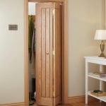 folding doors dordogne oak bi-fold | internal hardwood doors | doors u0026 joinery | howdens UZIHZTQ