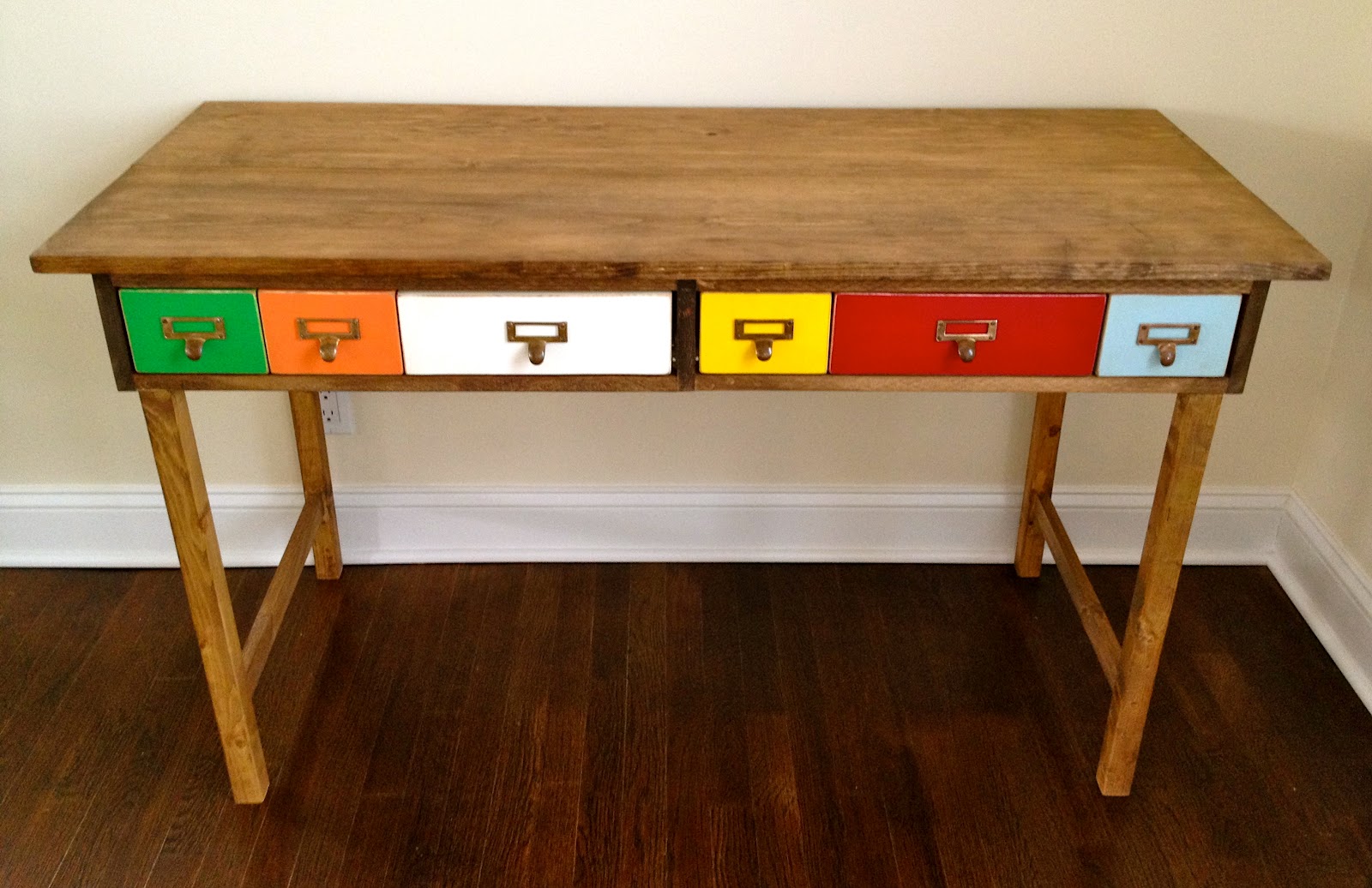 free plans to make a cute play table with colorful library catalog style RMHFMGN