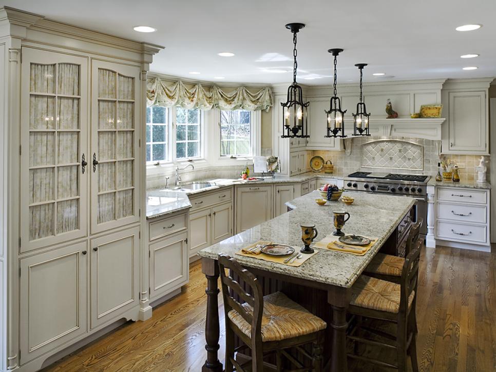 How attractive the french country
  kitchens are