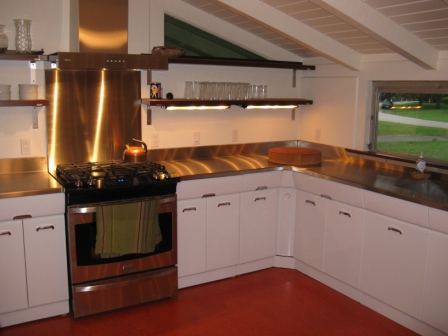 metal kitchen cabinets garth and martha had their vintage crosley kitchen cabinets ... TMLRICX