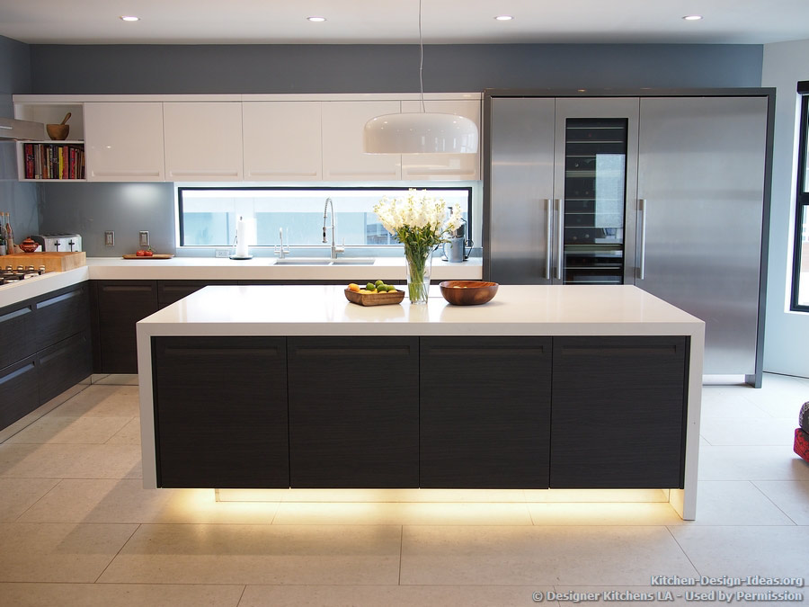 modern kitchen design #kitchen of the day: modern kitchen with luxury appliances, black u0026 white NCKNMPP