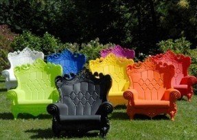 plastic patio chairs plastic chairs, believe it or not! so cute for a EMMCVKI